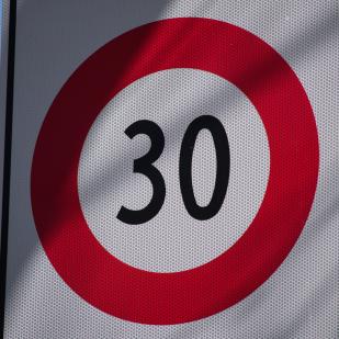 Limitation à 30 km/h : pas d'autres directives au détriment de l'autonomie communale!